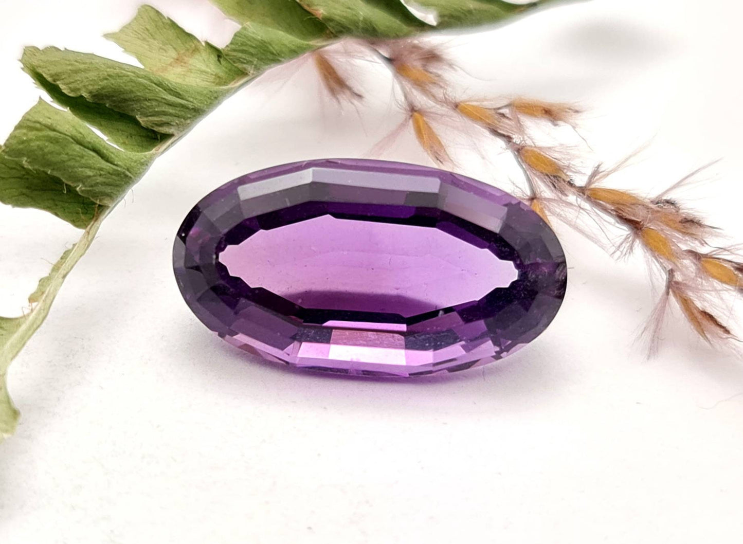 Echter facettierter Amethyst oval lila violett 22x12mm 14,36ct (Nr.703)