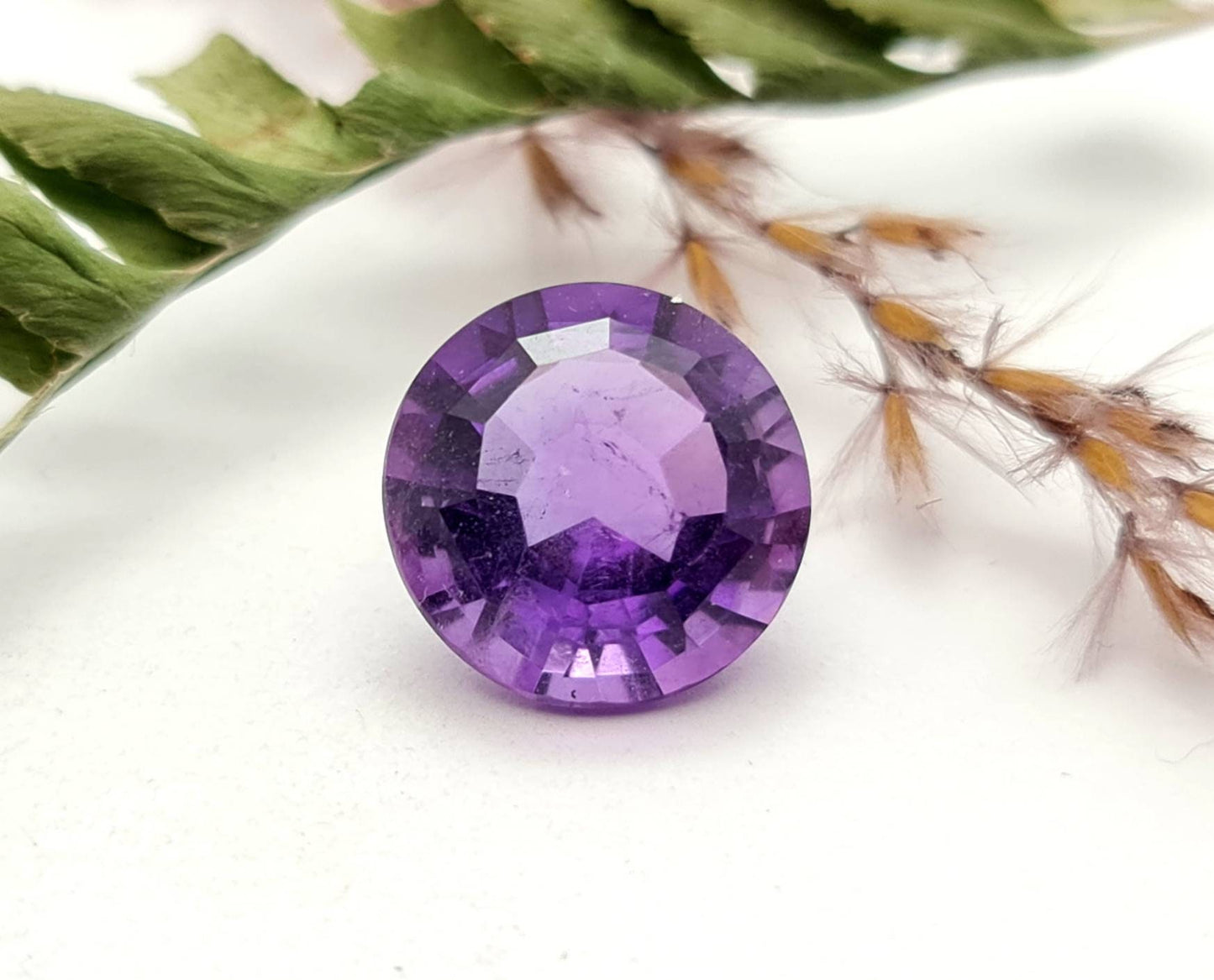 Echter facettierter Amethyst rund lila violett 12,7mm 7,09ct (Nr.704)