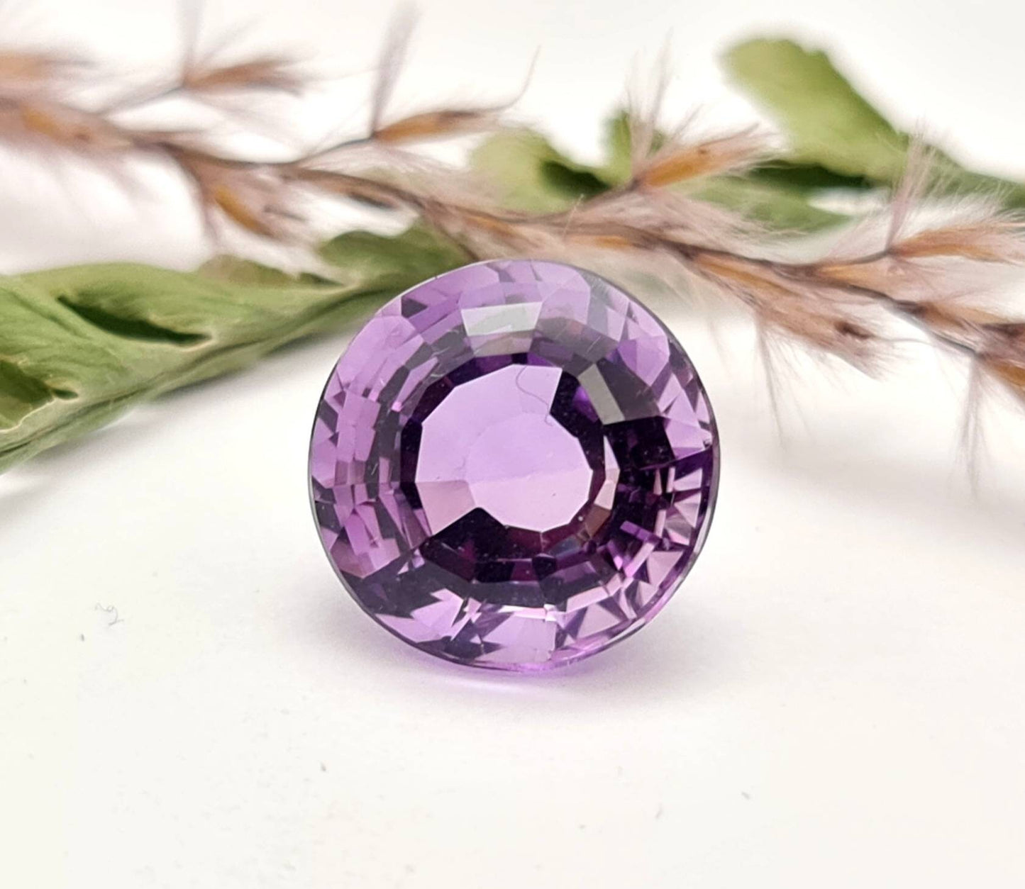 Echter facettierter Amethyst rund lila violett 13,2mm 8,7ct (Nr.715)