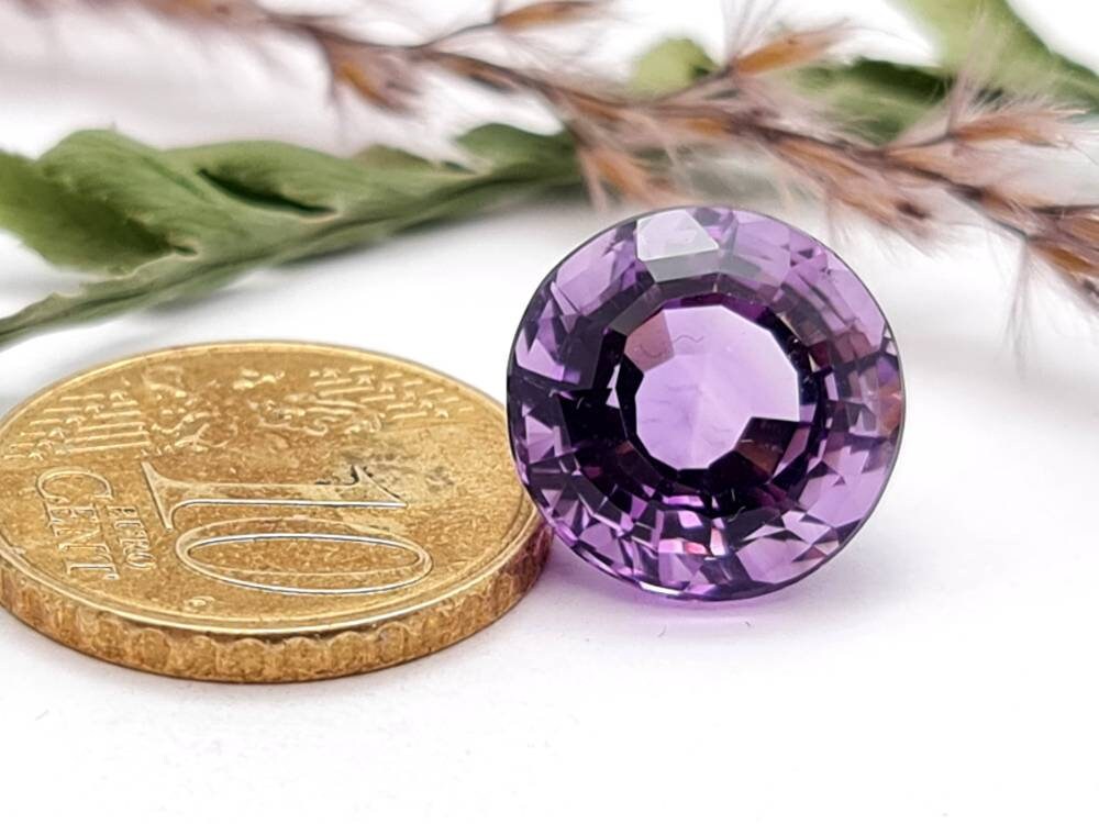 Echter facettierter Amethyst rund lila violett 13,2mm 8,7ct (Nr.715)