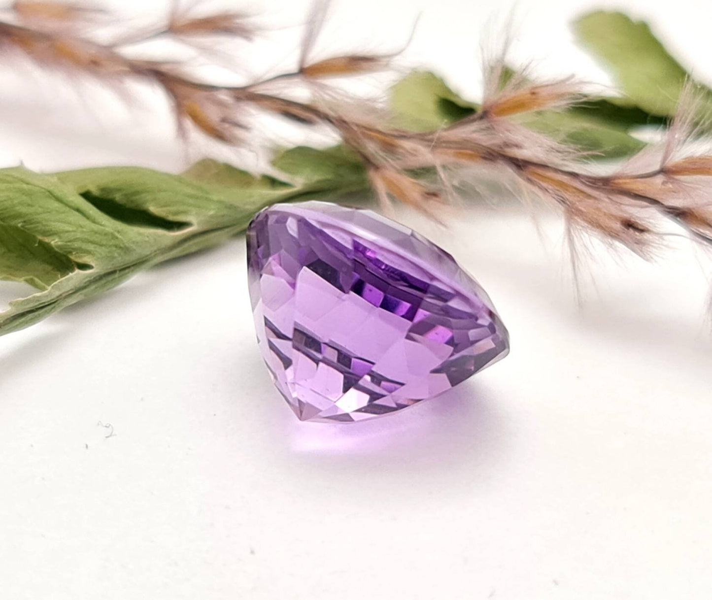 Echter facettierter Amethyst rund lila violett 13,2mm 8,7ct (Nr.715)