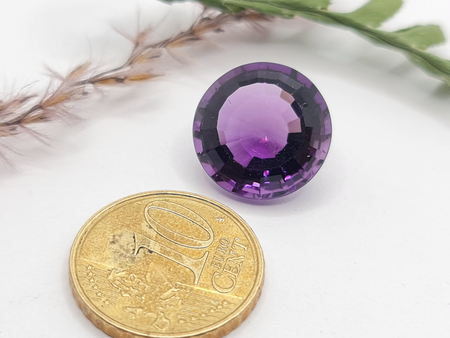 Amethyst rund facettiert 15mm 11,1ct (Nr.448)