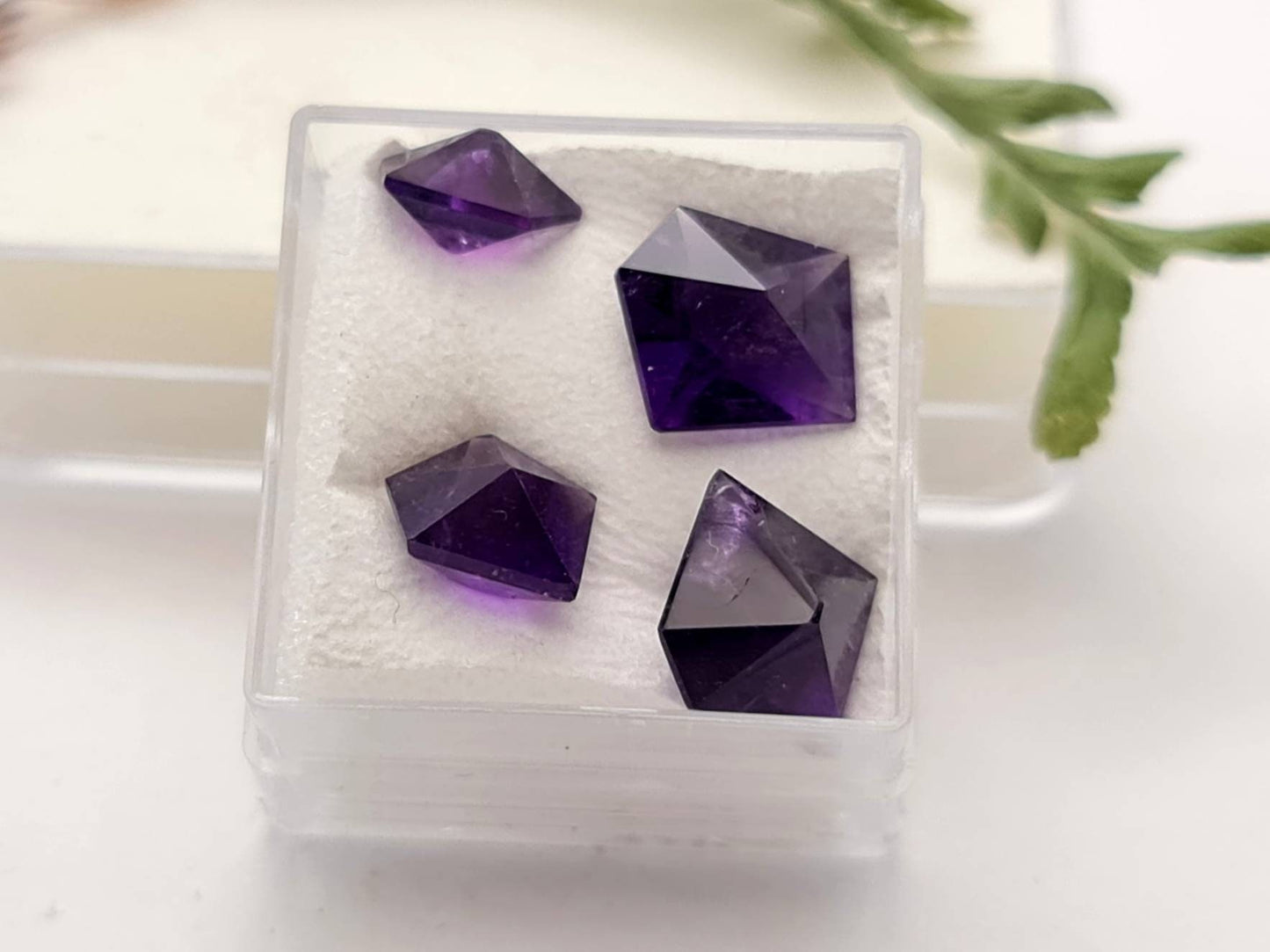 Echte facettierte Amethyste Spitzen  violett lila Lot aus 4 Stück 10,34ct (Nr.820)