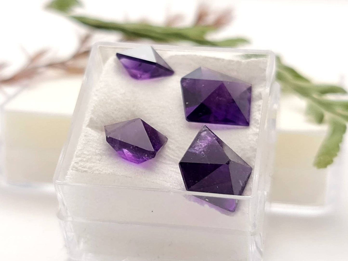 Echte facettierte Amethyste Spitzen  violett lila Lot aus 4 Stück 10,34ct (Nr.820)