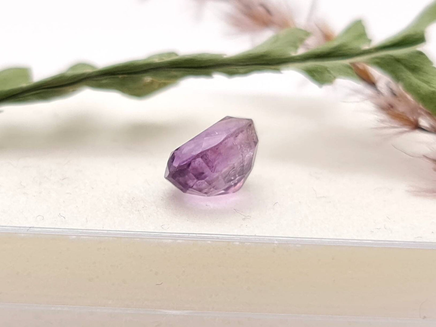 Echter facettierter Amethyst violett oval lila 9,3x7,4mm 2,86ct (Nr.824)