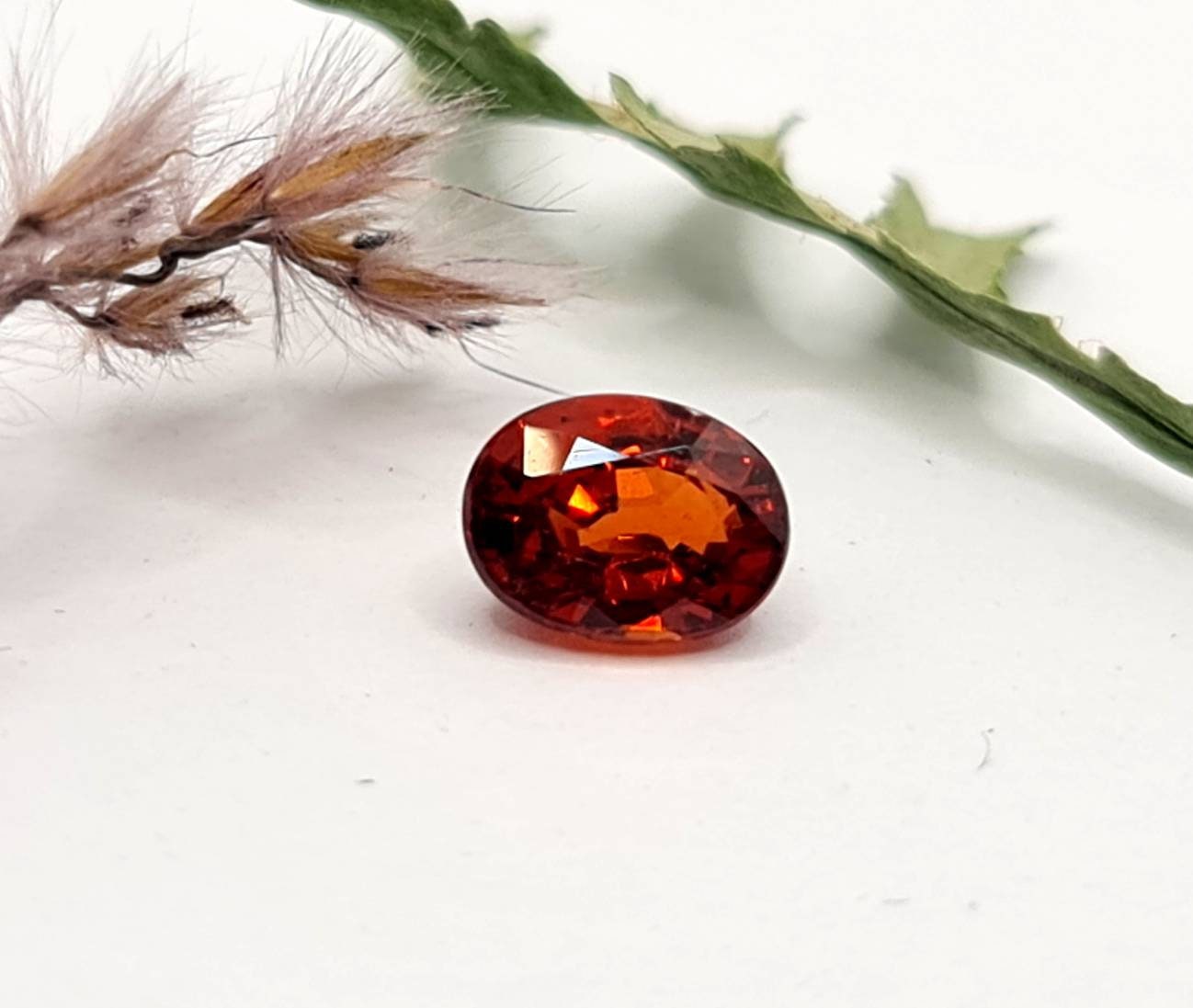 Feiner facettierter Mandaringranat oval Spessartin 6,9x5,2mm 1,27ct (Nr.481)