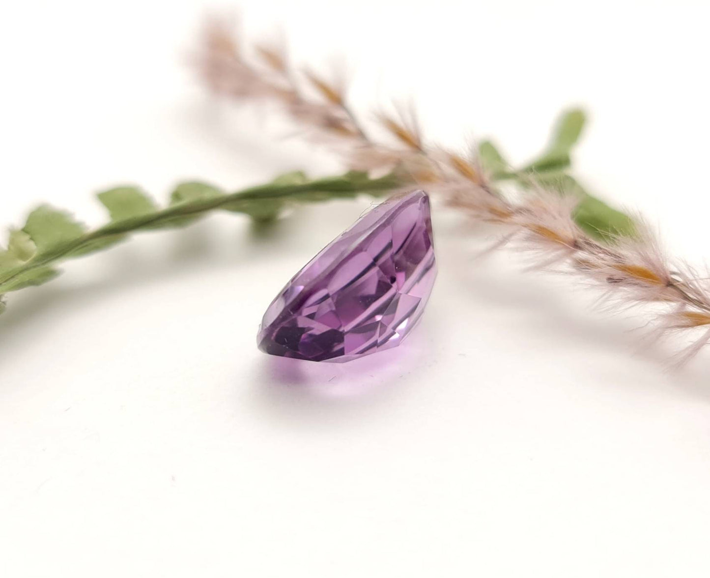 Echter facettierter Amethyst oval, violett lila 18,9x13,9mm 12,8ct (Nr.827)