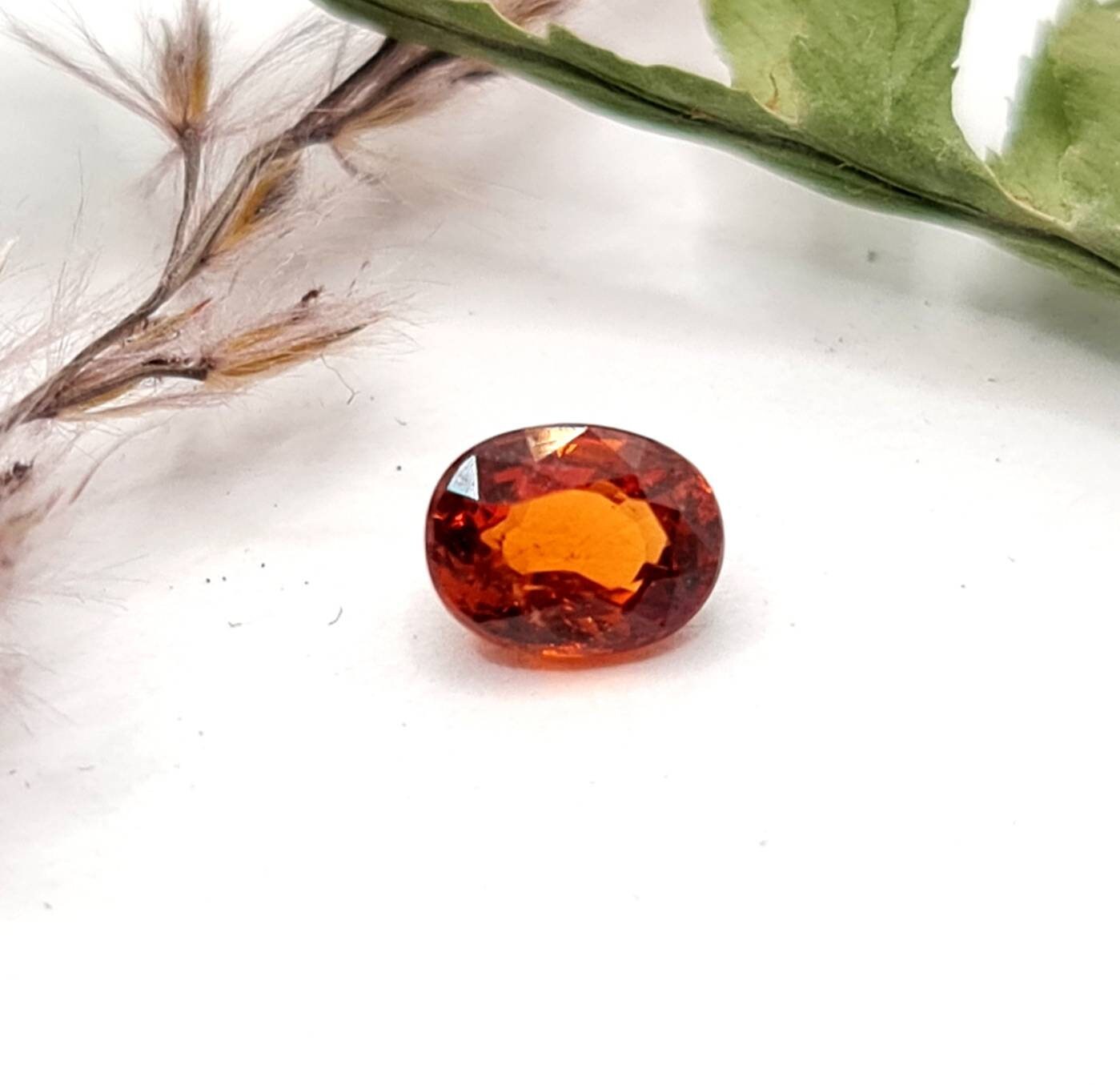 Oval facettierter Mandaringranat Spessartin orange 6,3x4,7mm 0,99ct (Nr.499)