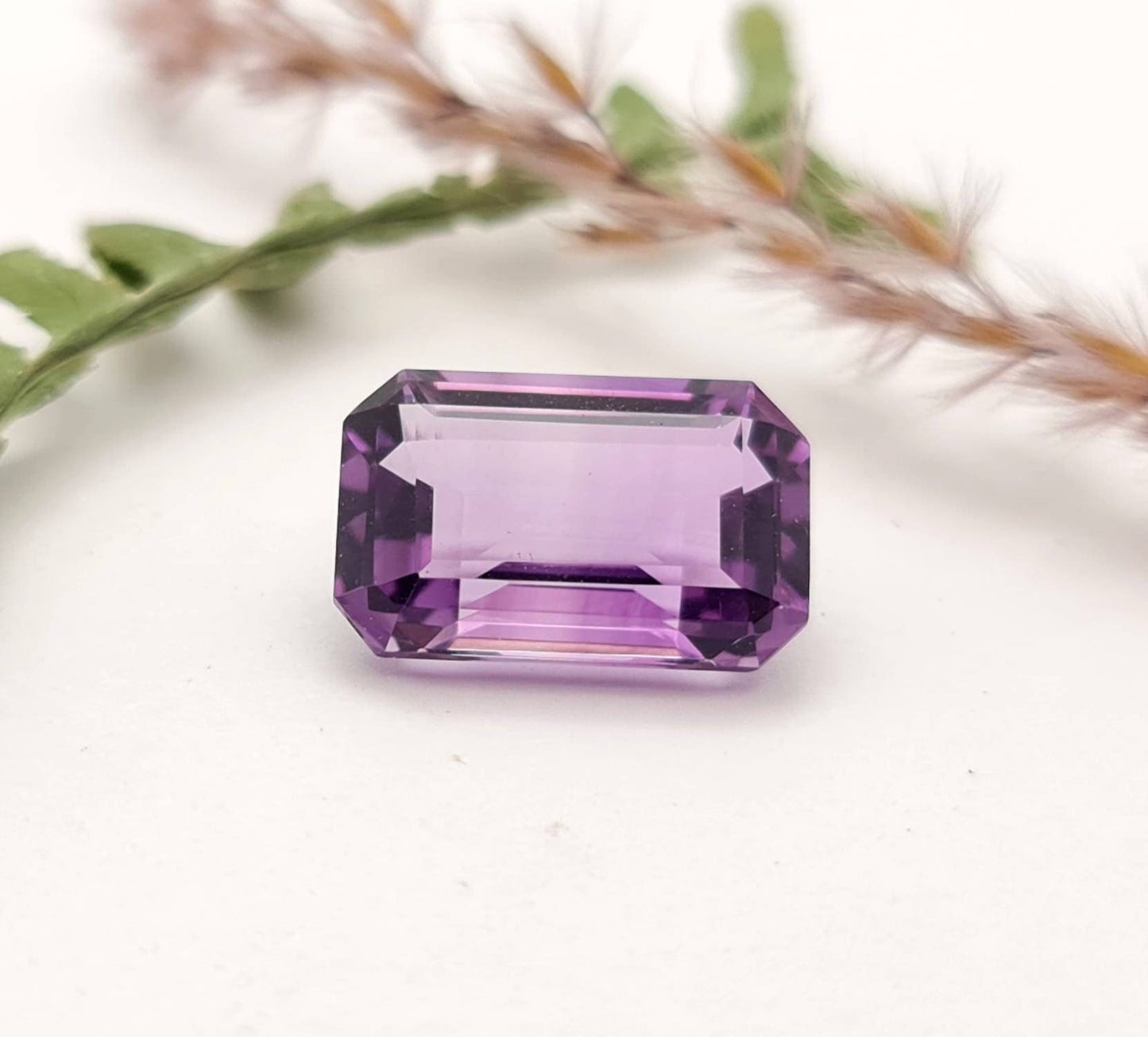 Echter facettierter Amethyst Rechteck, Oktagon violett lila 17x11mm 10,6ct (Nr.835)