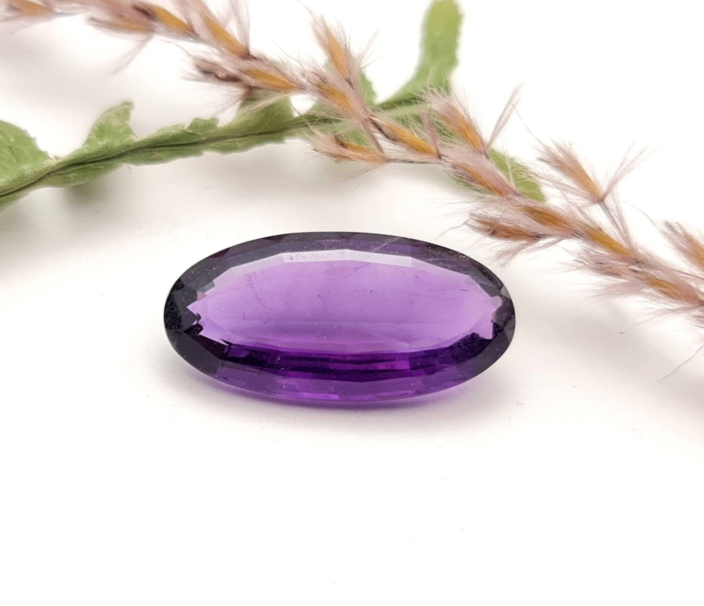 Echter facettierter Amethyst oval, violett lila 21,5x11mm 9,5ct (Nr.837)