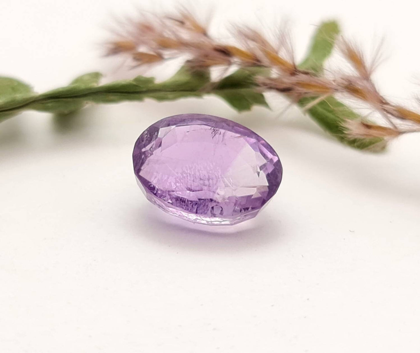 Echter facettierter Amethyst oval, violett lila 13x10,1mm 7,36ct (Nr.838)