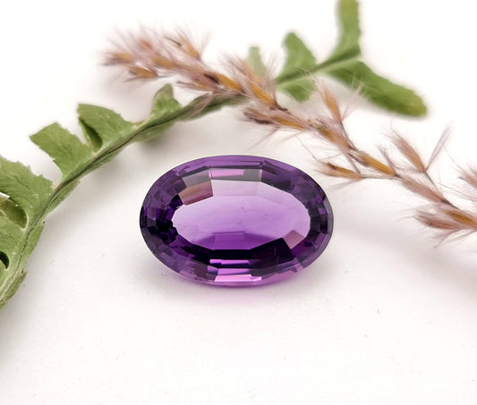 Echter facettierter Amethyst oval, violett lila 19,1x12,7mm 12,6ct (Nr.841)