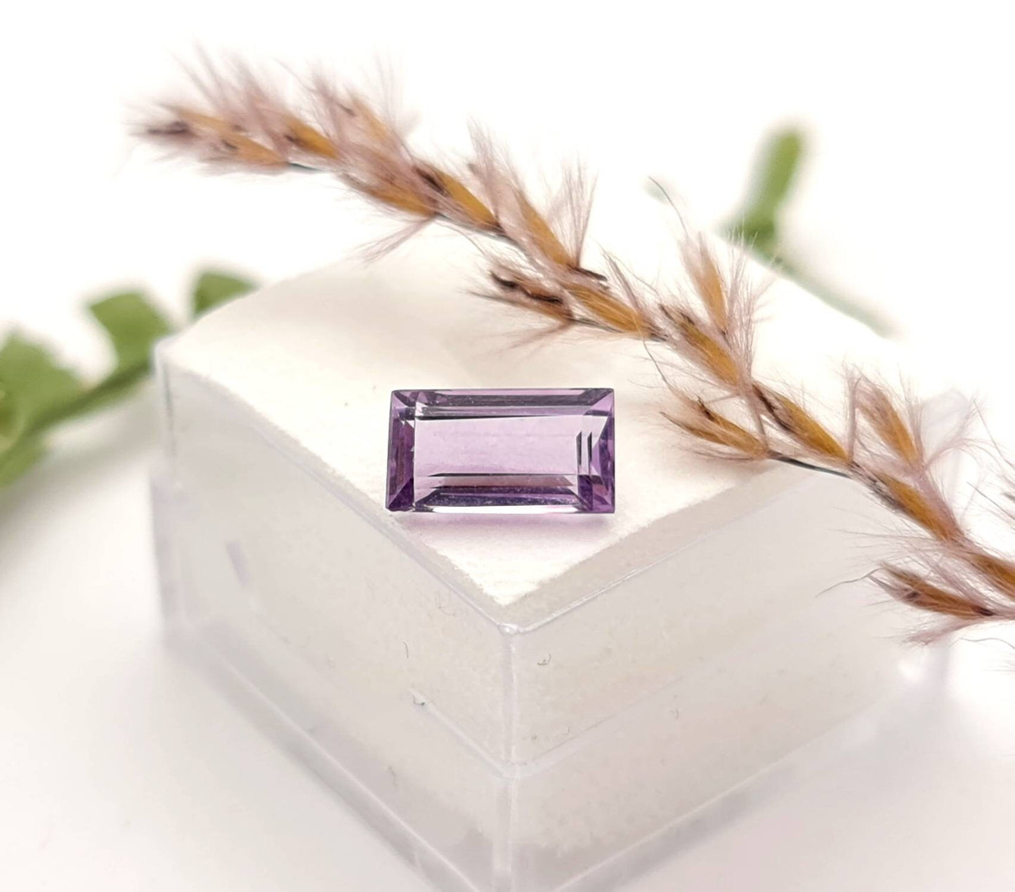 Echter facettierter Amethyst rechteck , violett lila 9,4x5,3mm 1,9ct (Nr.846)