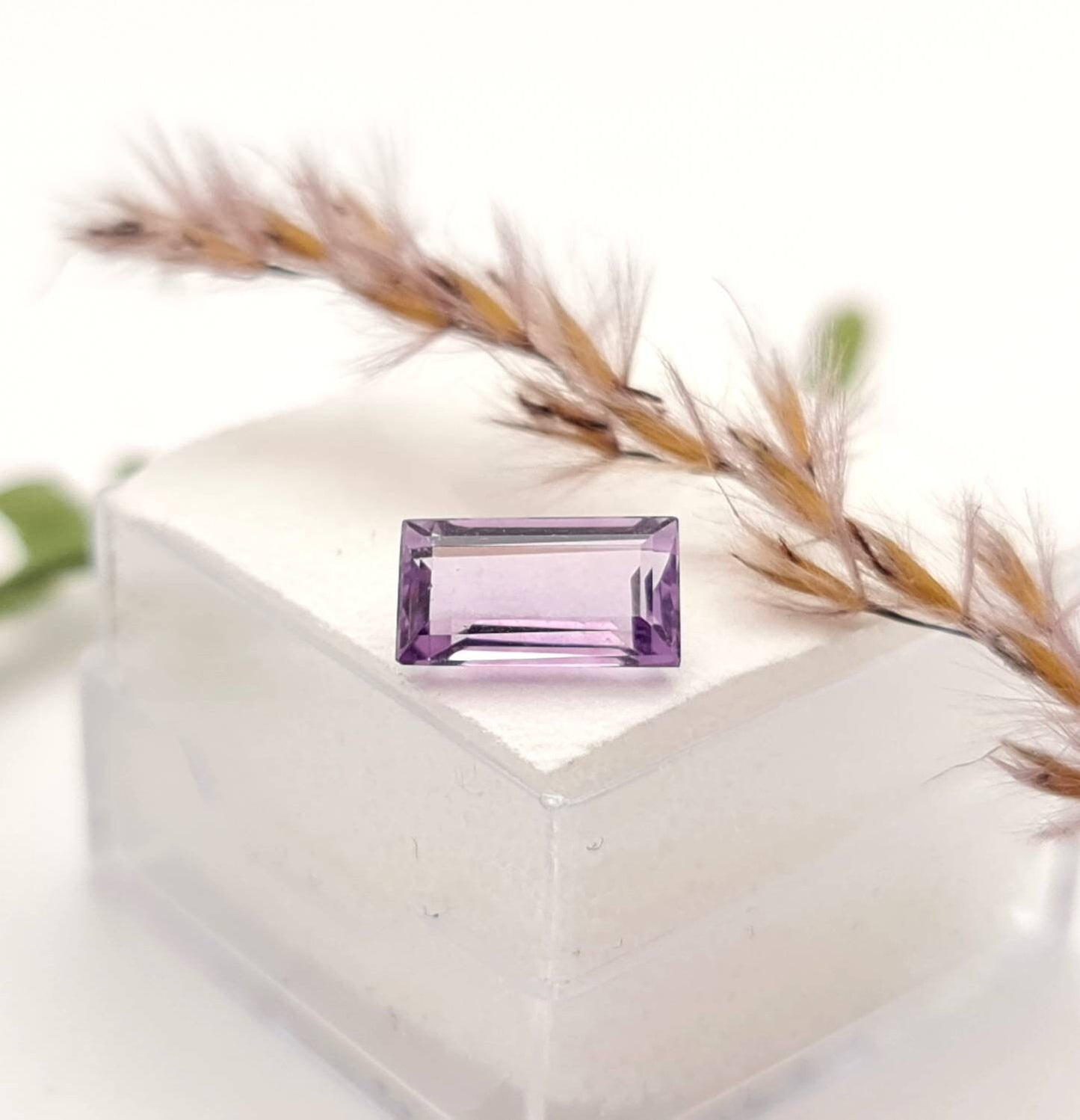 Echter facettierter Amethyst rechteck , violett lila 9,4x5,3mm 1,9ct (Nr.846)