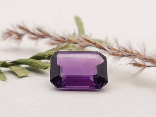 Echter facettierter Amethyst rechteck , violett lila 16,7x12,5mm 11,36ct (Nr.864)