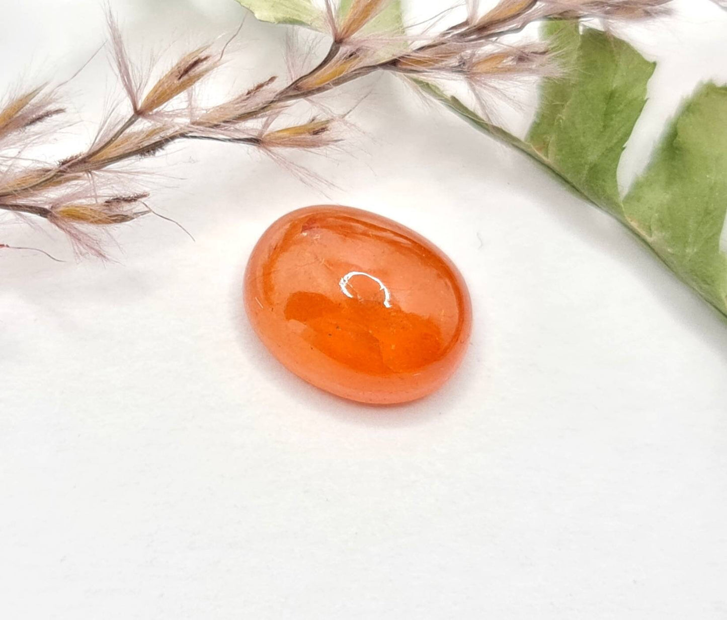 Ovales orangefarbenes Mandaringranat Cabochon 11,8x9,4mm 7,04ct (Nr.520)