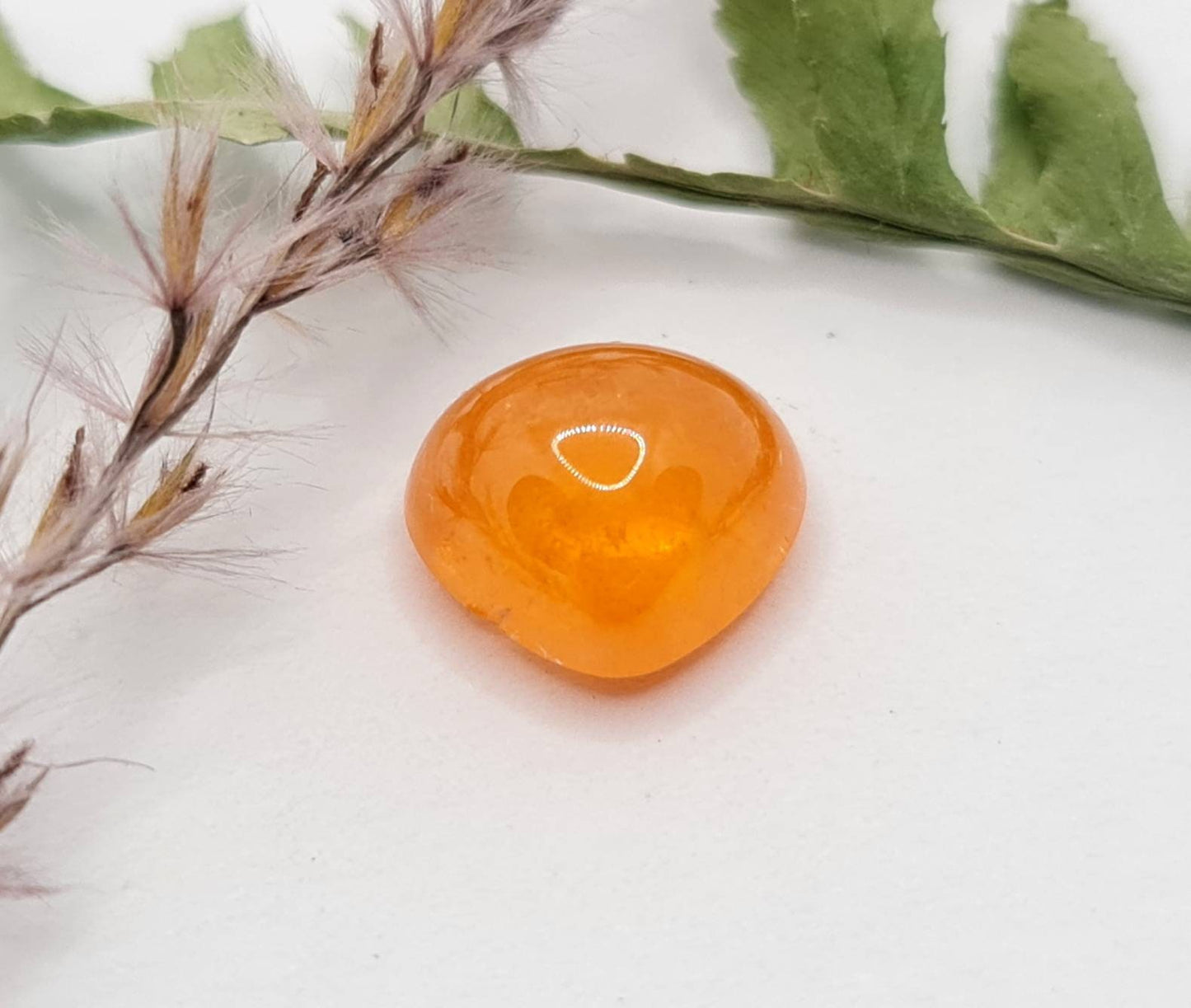 Mandaringranat Cabochon Spessarin orange Tropfen 10,9x9,9mm 6,76ct (Nr.523)