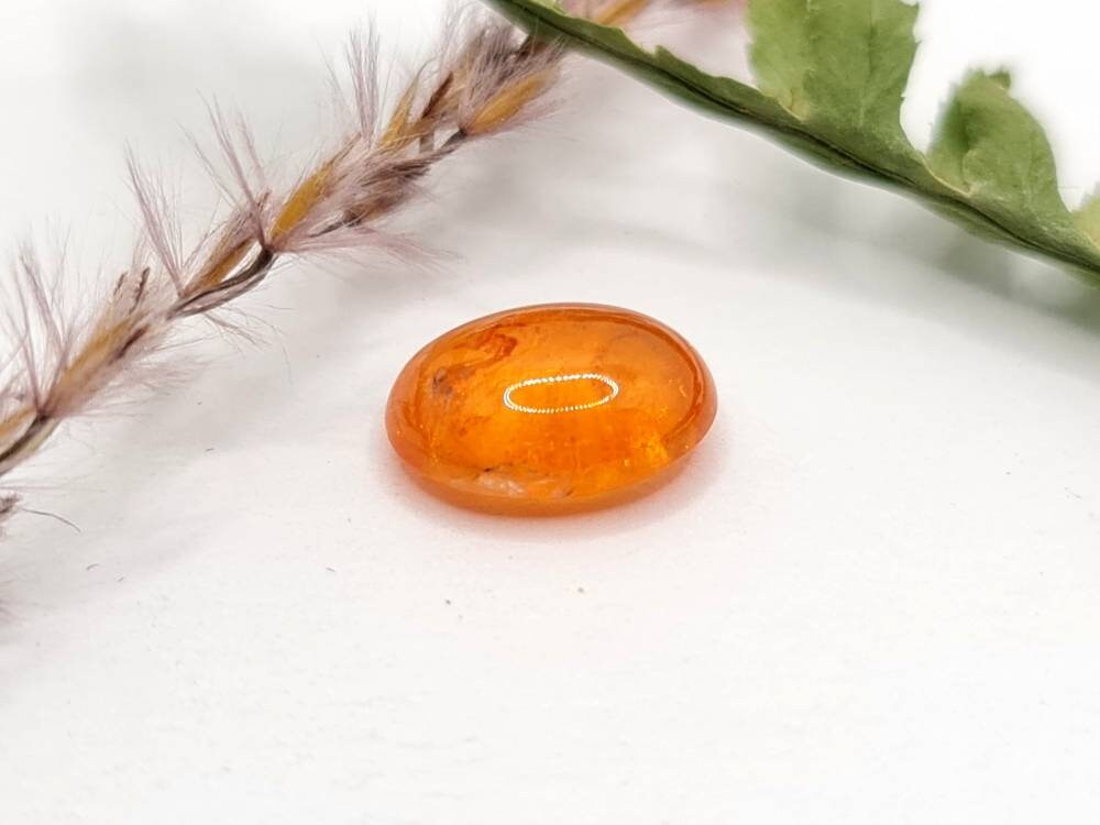 Ovales orangefarbenes Mandaringranat Cabochon Spessartin 11,3x9mm 5,04ct (Nr.551)