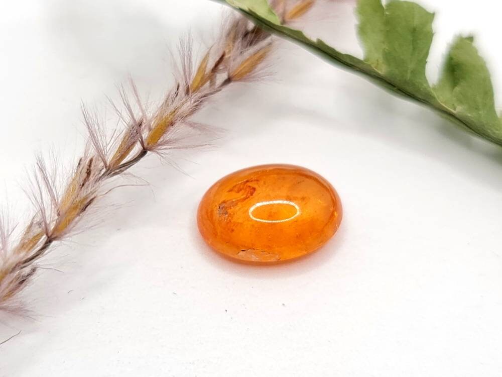 Ovales orangefarbenes Mandaringranat Cabochon Spessartin 11,3x9mm 5,04ct (Nr.551)