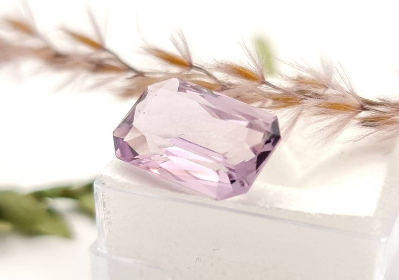 Echter facettierter Amethyst rechteck , violett lila rosa, Rose de France oktagon 14,9x9,3mm 6,5ct (Nr.886)