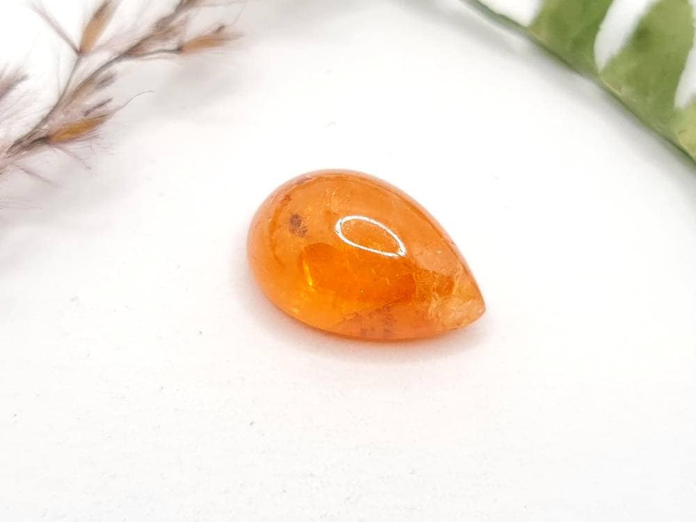 Orangefarbener Mandaringranat Tropfen Spessartin 15,5x10,5mm 11,47ct (Nr.563)