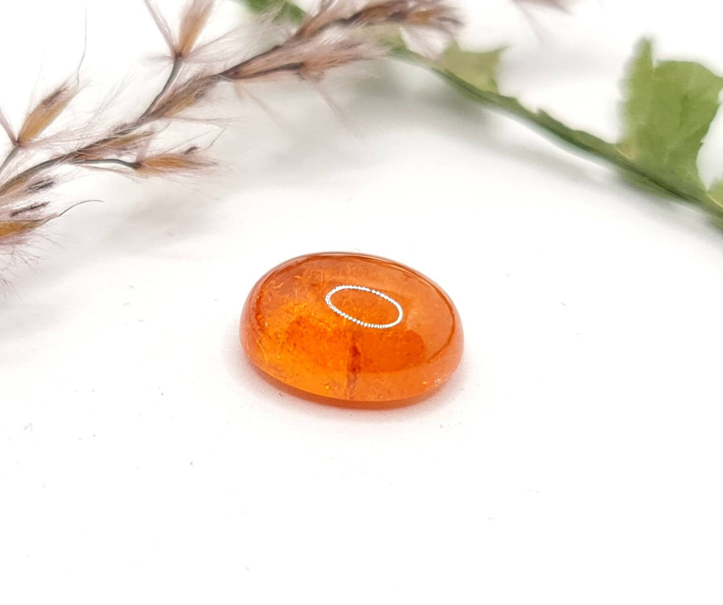 Ovaler orangefarbener Mandaringranat Spessartin 11,1x8,7mm 5,60ct (Nr.564)