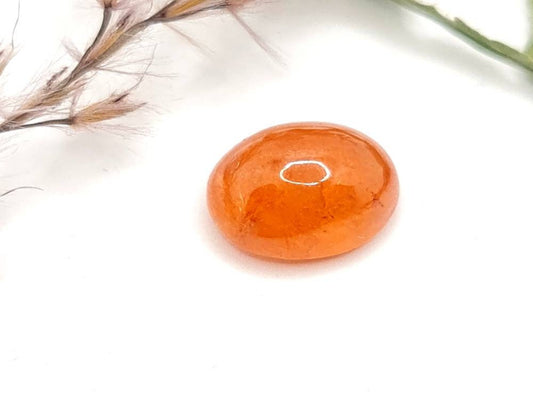 Ovales orangefarbenes Mandaringranat Cabochon Spessartin 10,8x8,3mm 4,99ct (Nr.565)