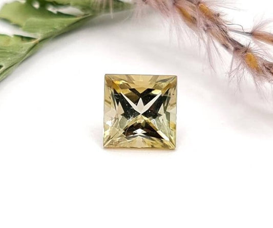 Gelber Turmalin, carree, princess, 7x7mm 1,85ct (Nr.377)