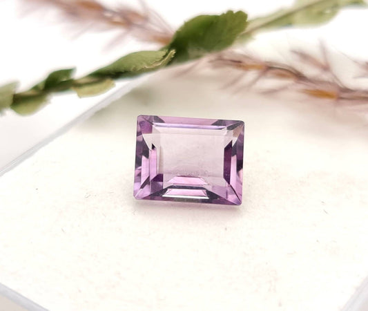 Echter facettierter Amethyst aus Brasilien rechteckig lila violett 9,9x 7,9mm 3,6ct (Nr.906)