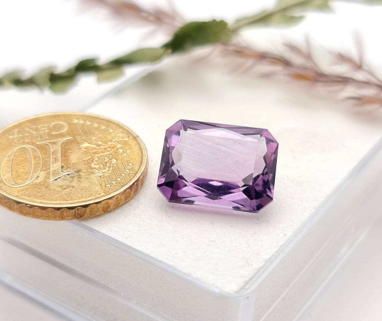 Echter facettierter Amethyst aus Brasilien Oktagon lila violett 12,9x10mm 6,24ct (Nr.907)