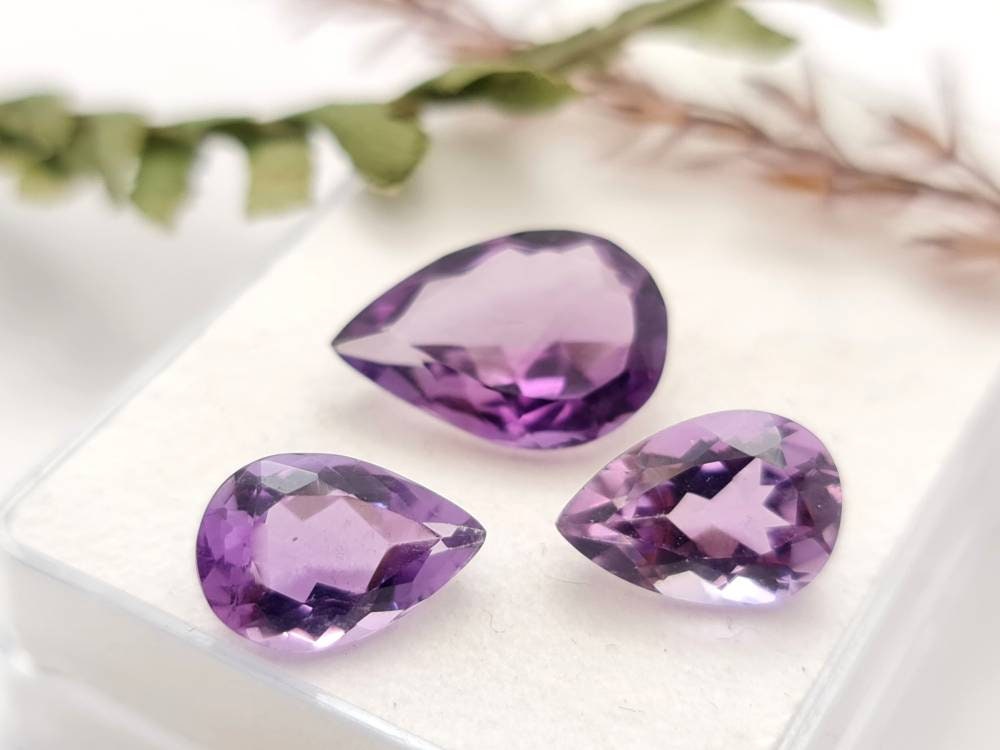 Echte facettierte Amethyste aus Brasilien Troofen Set 3 Stück violett lila 12 und 15mm 11,4ct (Nr.909)