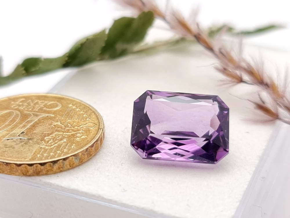 Echter lila Amethyst Oktagon facettiert violett 12,9x9,9mm (Nr.917)