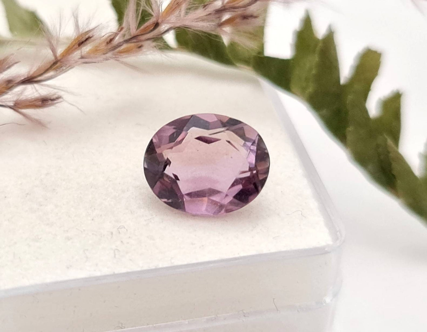 Echter violetter Amethyst lila Oval facettiert 11,5x9,4mm 3,8ct (Nr.960)