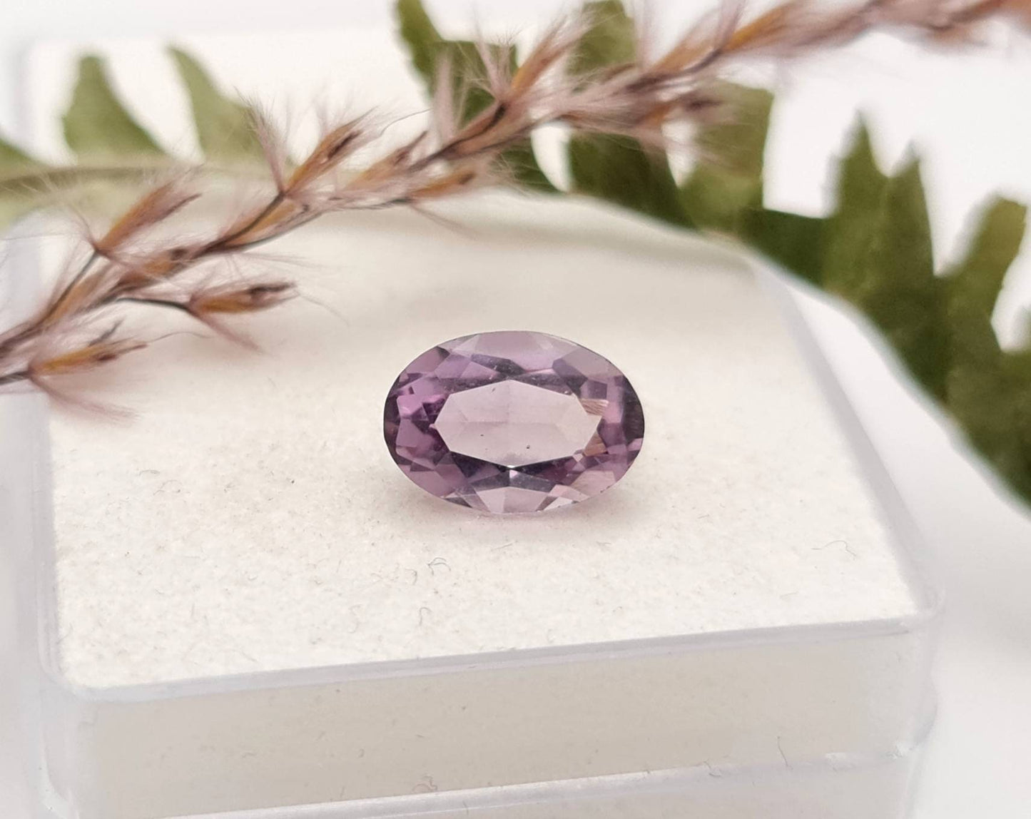 Echter violetter Amethyst lila Oval facettiert 10,6x7,4mm 2,7ct (Nr.961)