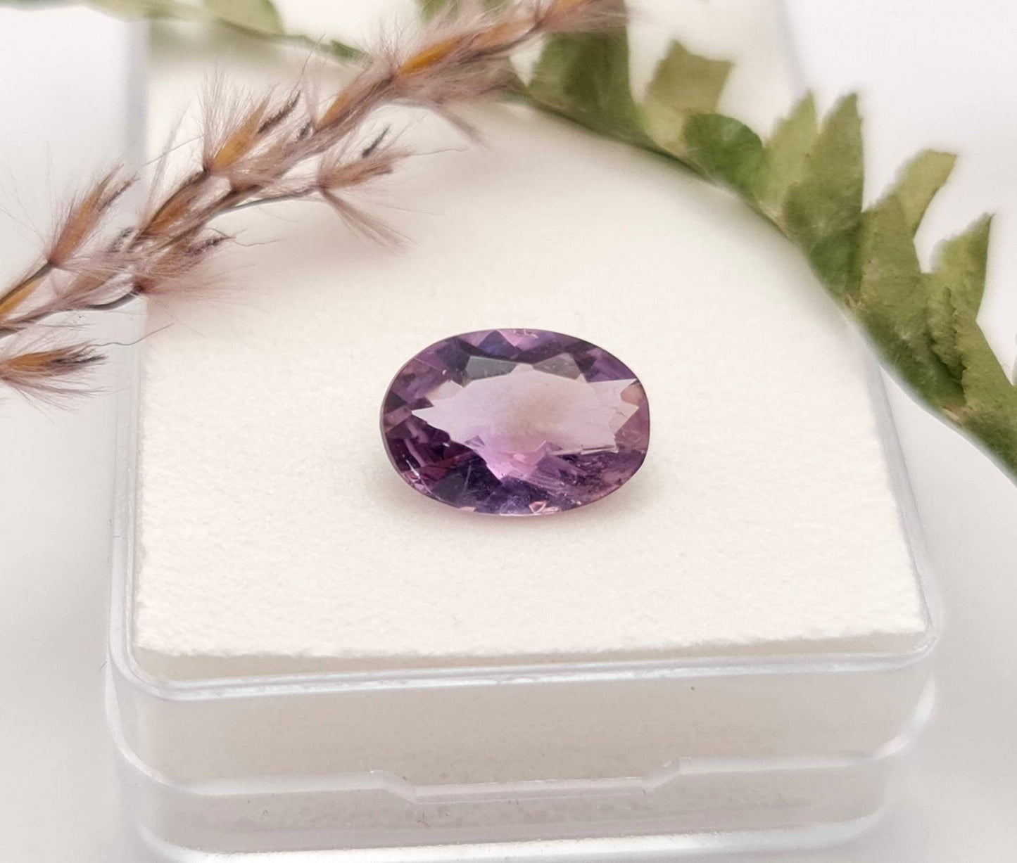 Echter violetter Amethyst lila Oval facettiert 11,8x8,3mm 3,5ct (Nr.962)