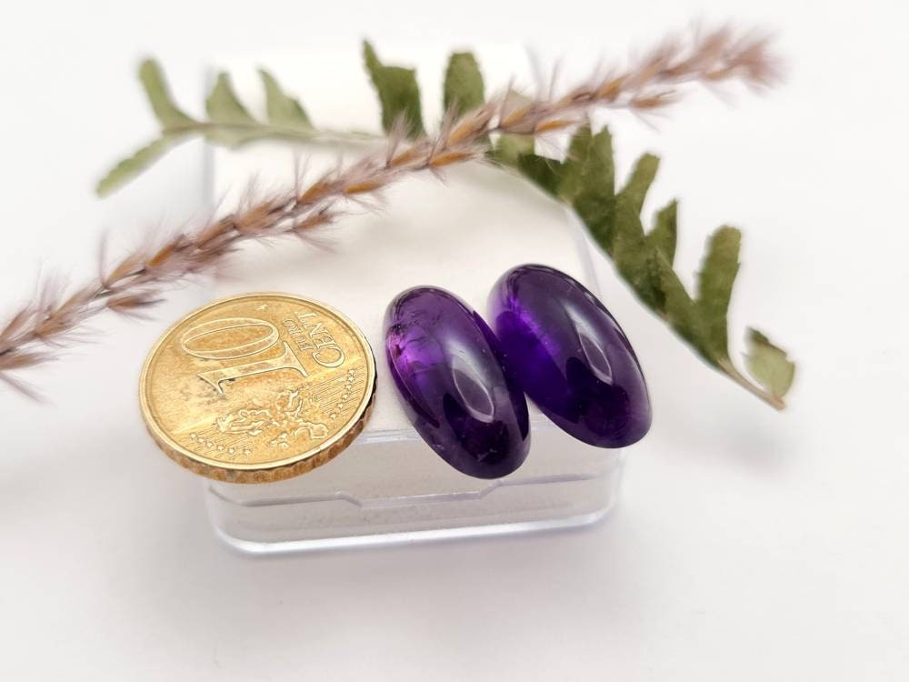 Echte ovale Amethyst Cabochons lila violett 21x10,2mm 21,3ct (Nr.964)