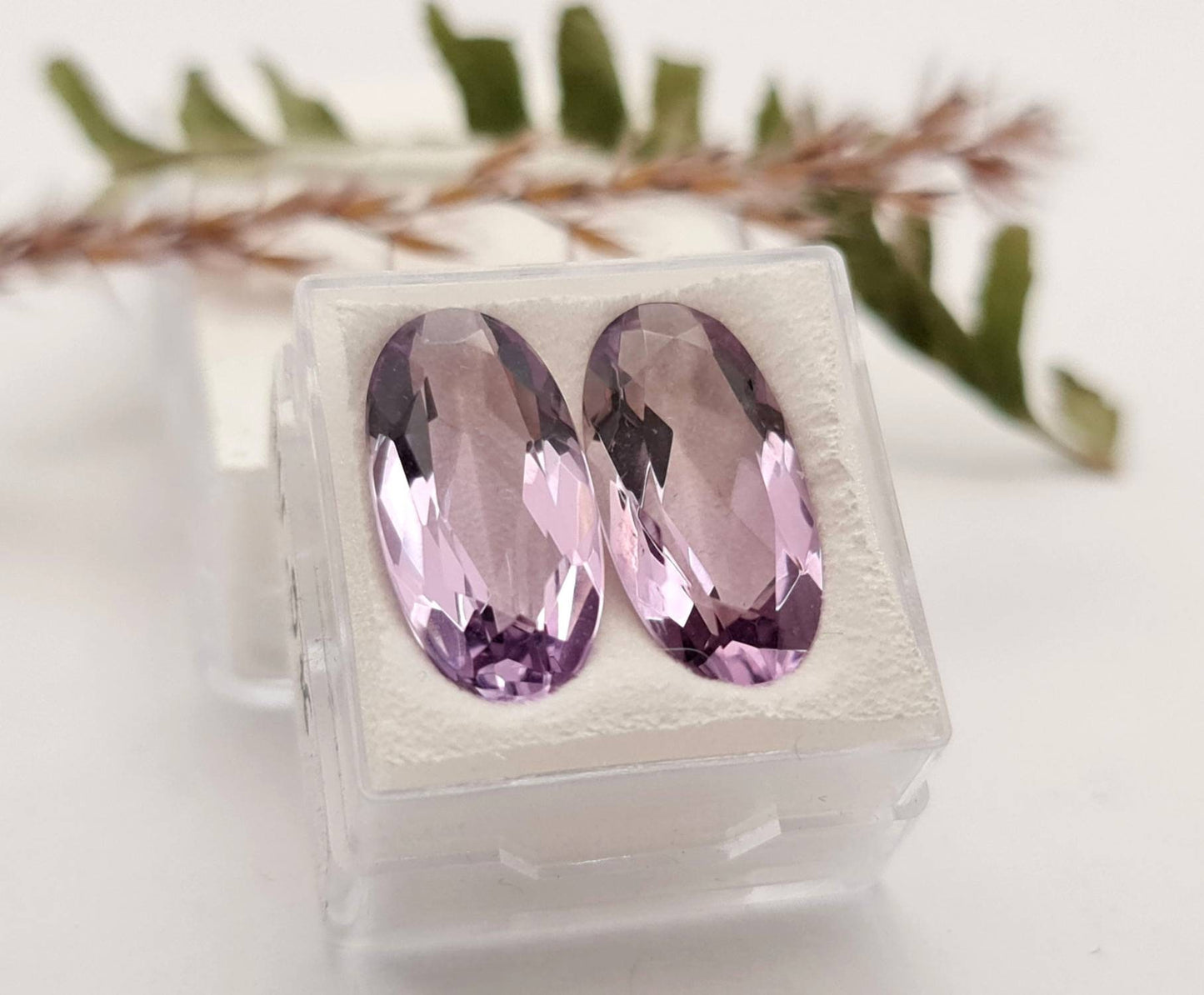 Echte violette Amethyste oval facettiert lila 2Stück/Paar 20x10mm 15,2ct (Nr.976)