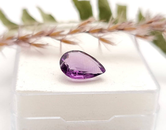 Echter violetter Amethyst Tropfen facettiert lila 11,5x8,5mm 2,96ct (Nr.983)