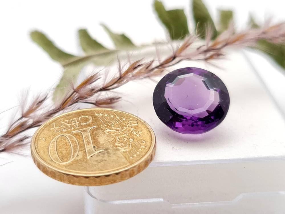 Echter violetter Amethyst rund facettiert lila 12,7mm 7,87ct (Nr.995)