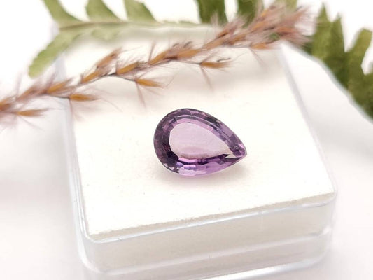 Echter violetter Amethyst Tropfen facettiert lila 13,1x9,3mm 4,5ct (Nr.1010)