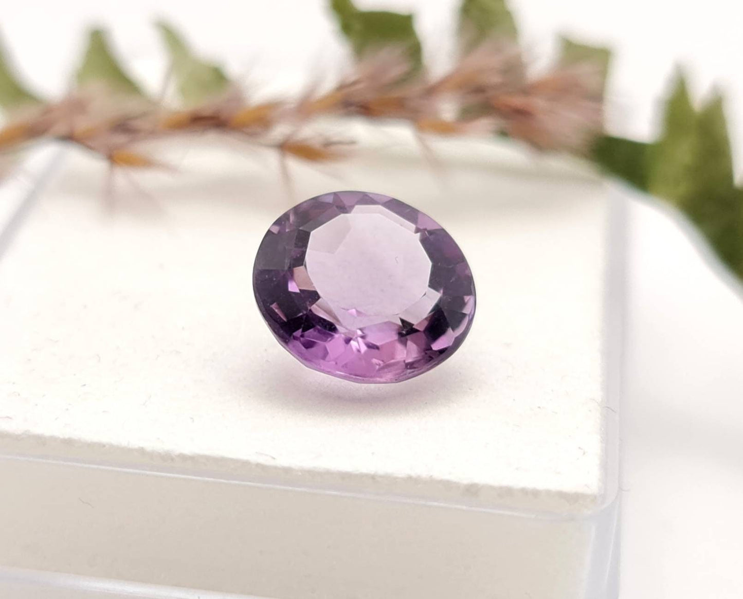 Echter violetter Amethyst rund facettiert lila 11,3mm 4,78ct (Nr.1015)