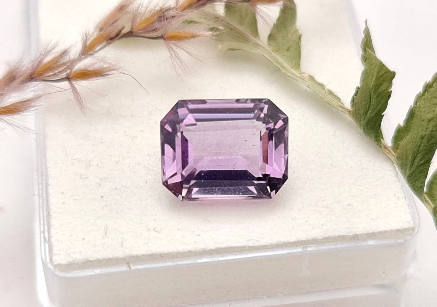 Echter facettierter Amethyst lila violett oktagon 12x9,6mm 5,3ct (Nr.1027)