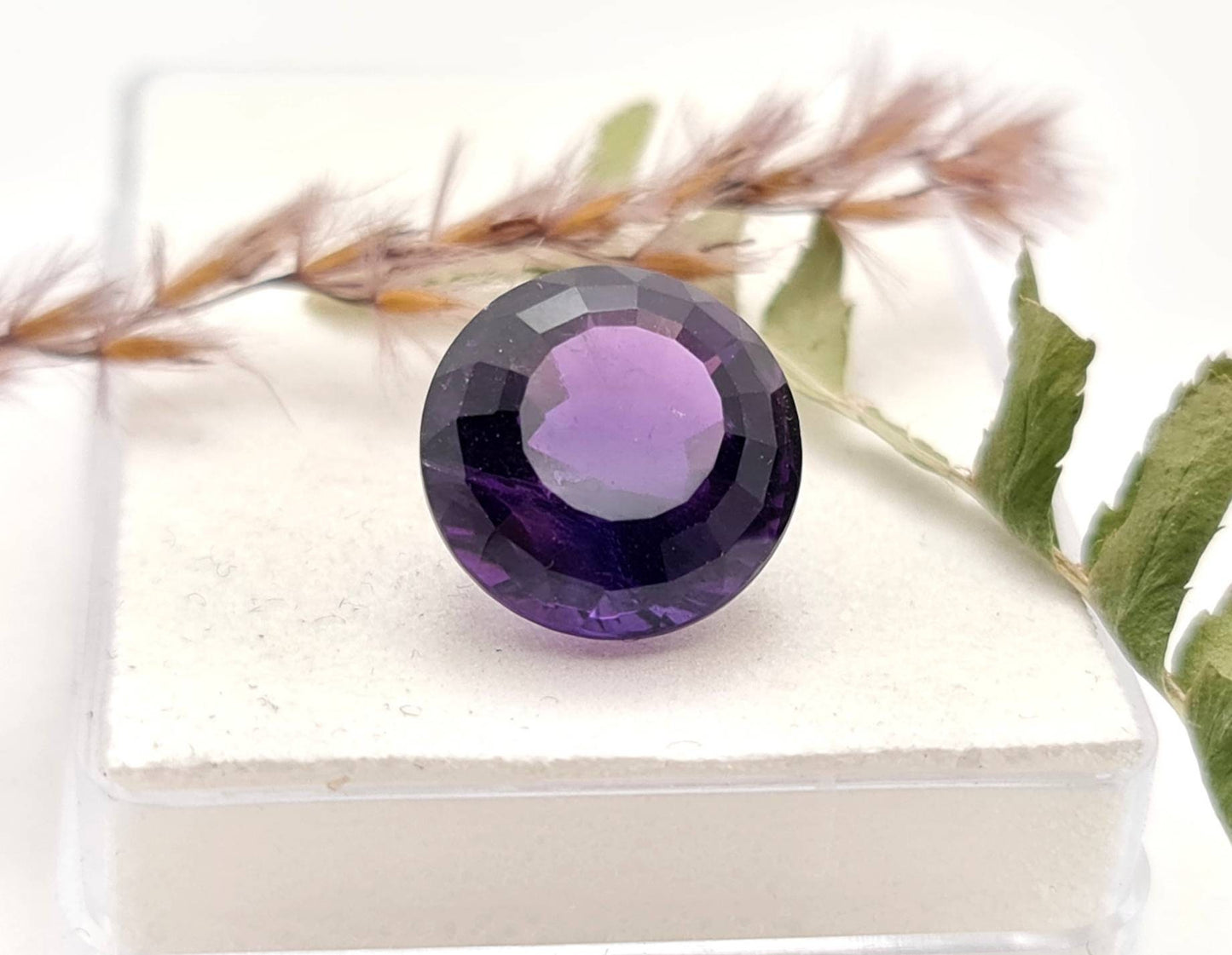 Echter facettierter Amethyst lila violett rund 13,2mm 9,14ct (Nr.1029)