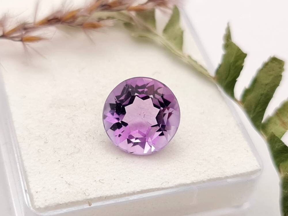 Echter facettierter Amethyst lila violett rund 11,3mm 4,43ct (Nr.1032)