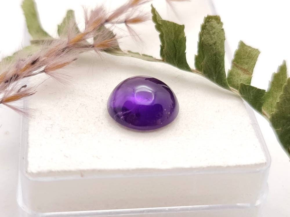 Echter violetter Amethyst Cabochon rund lila 11mm 4,4ct (Nr.1034)