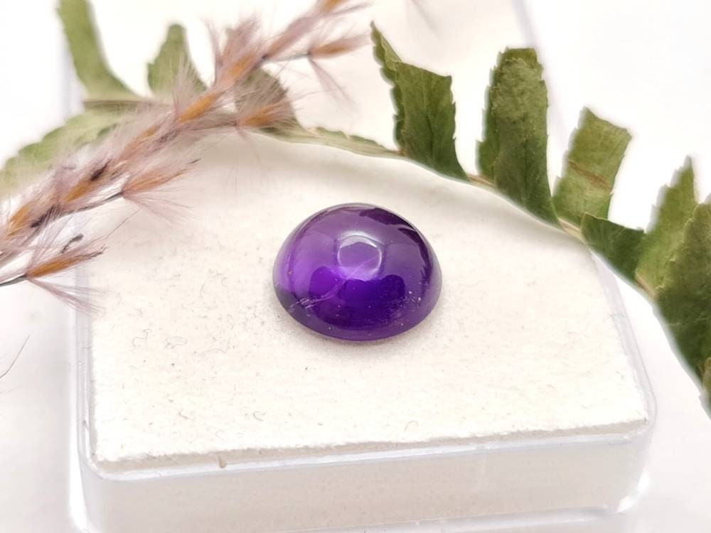 Echter violetter Amethyst Cabochon rund lila 11mm 4,4ct (Nr.1034)