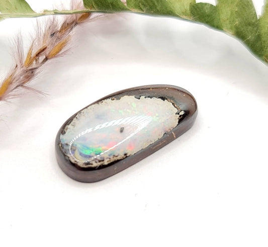 Echter australischer Boulderopal multicolor weiß Cabochon 20,3x9,9mm 9,2ct (Nr. 602)