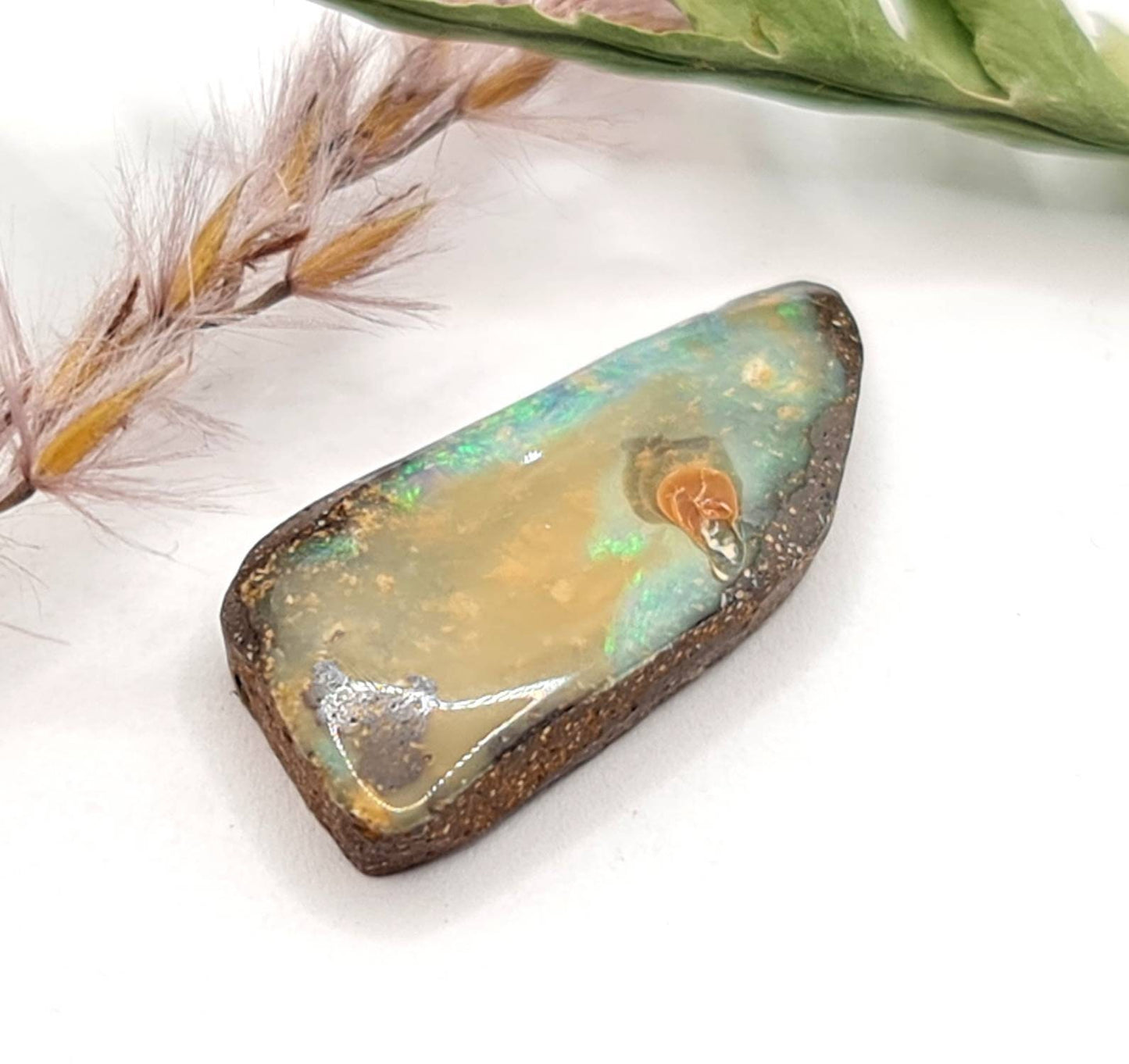 Echter australischer Boulderopal grün/gelb/braun Pictureopal 20,2x9,9mm 6,98ct (Nr.608)