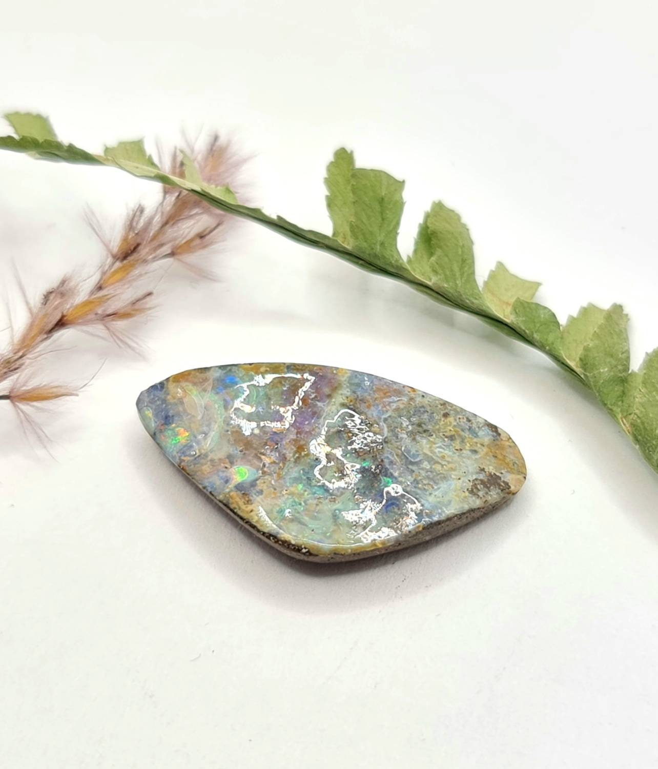 Echter australischer Boulderopal grün/multicolor 28x15,2mm 14,76ct (Nr.612)