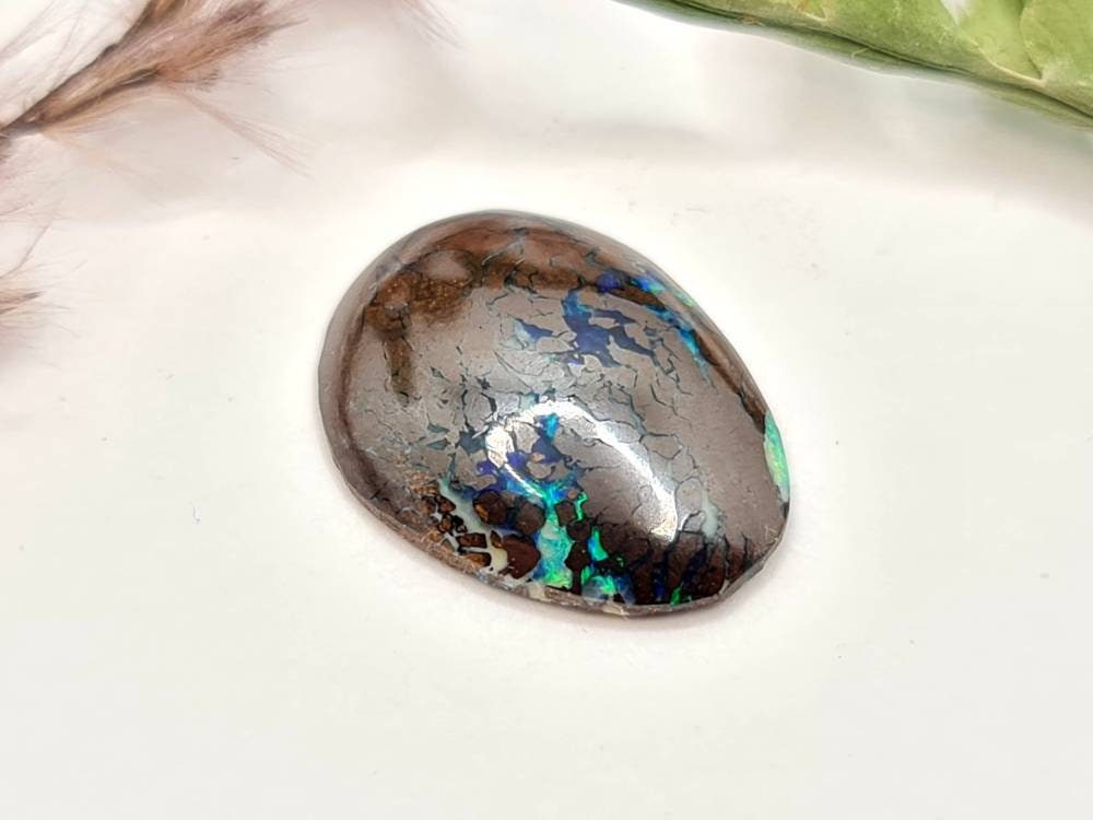 Echter australischer Boulderopal, Matrixopal grün blau 15x11,3mm 3,76ct (Nr.622)